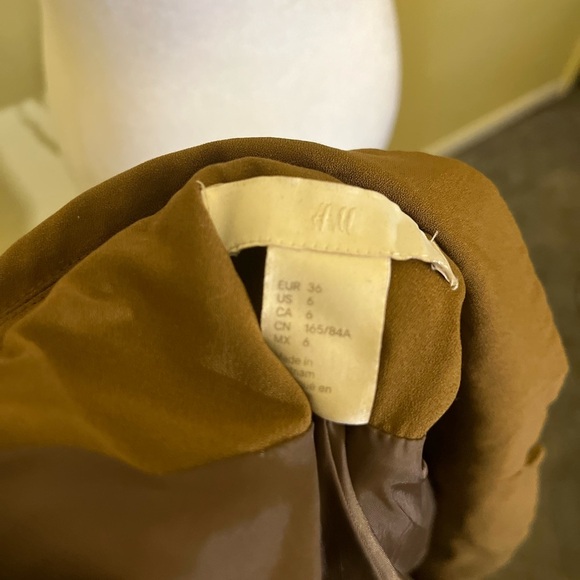 H&M Classic Brown Women's Blazer Size 6 - Picture 5 of 5